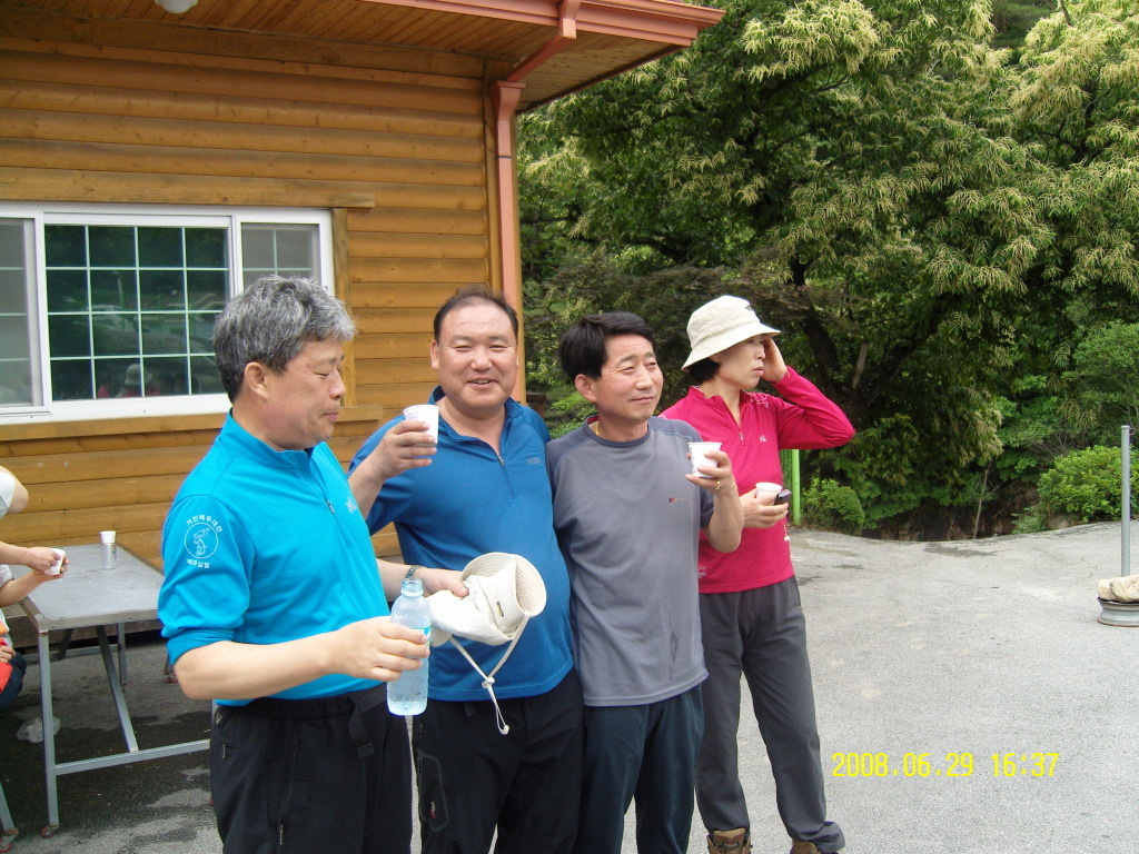 �̹����� Ŭ���ϸ� ������ ���� �� �ֽ��ϴ�.